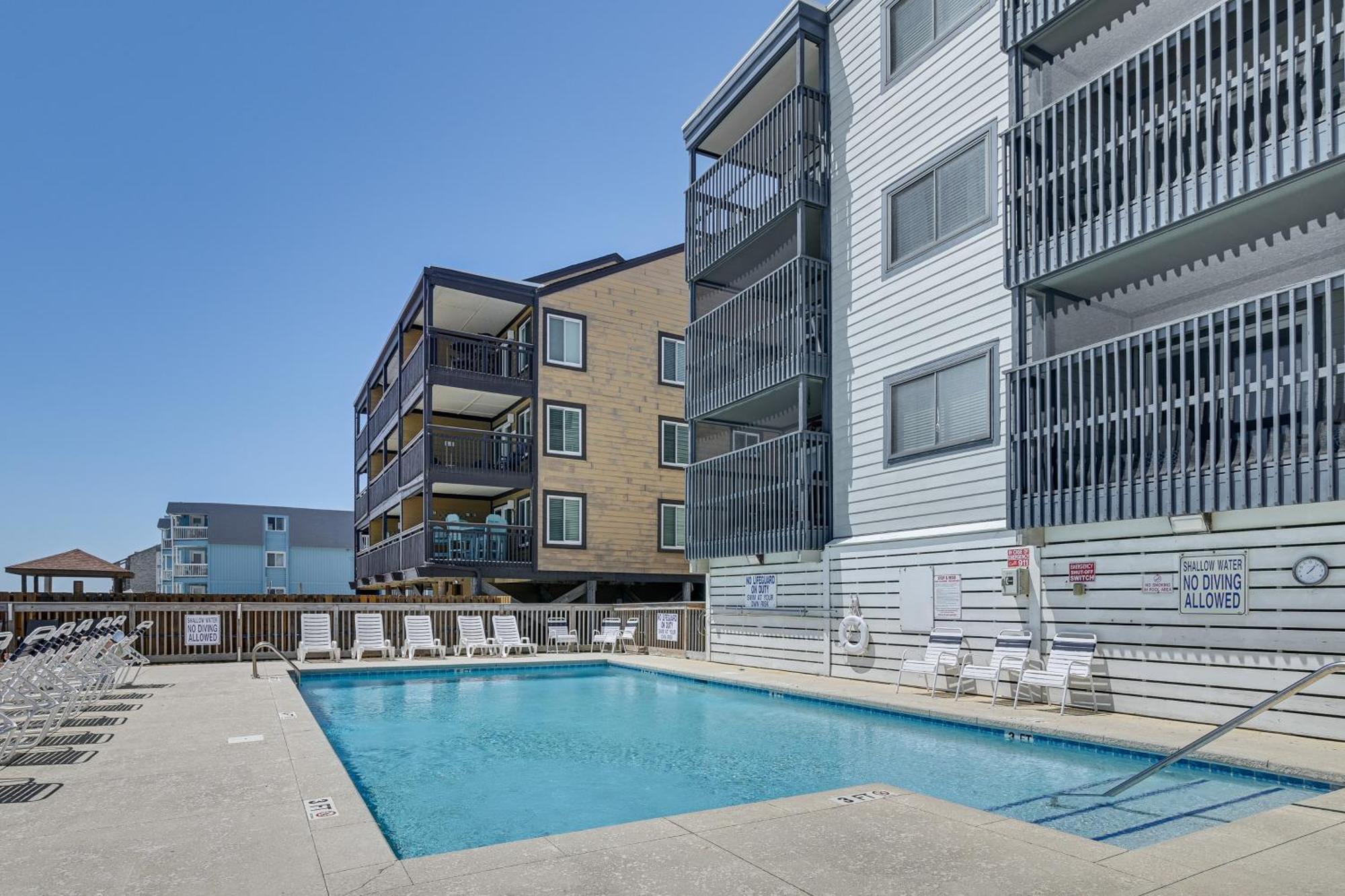 Coastal Condo On Beach With Community Pool Access! Myrtle Beach Dış mekan fotoğraf