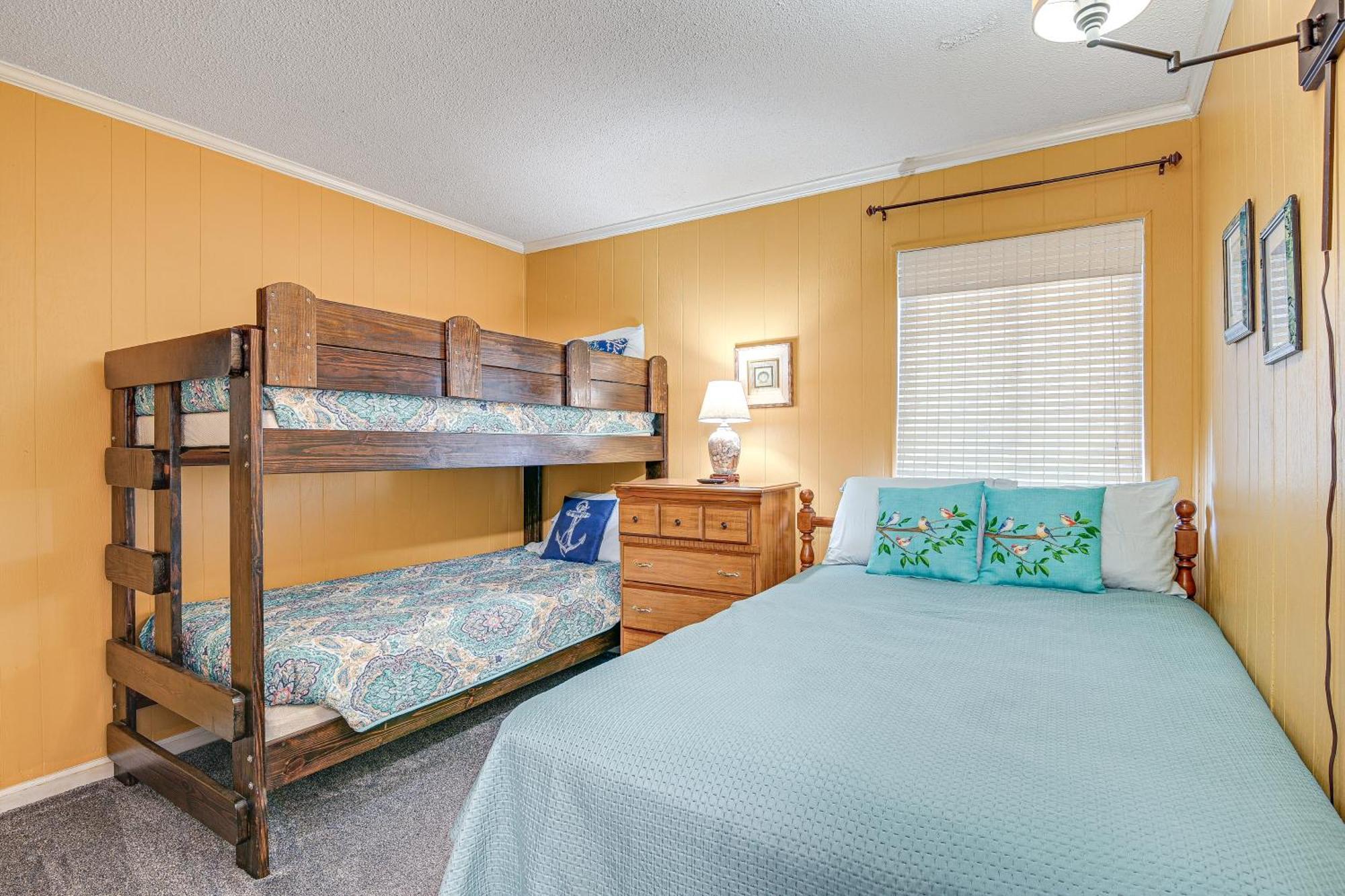 Coastal Condo On Beach With Community Pool Access! Myrtle Beach Dış mekan fotoğraf